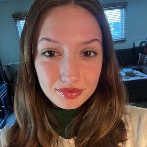 Meet your Posher, Anastasia